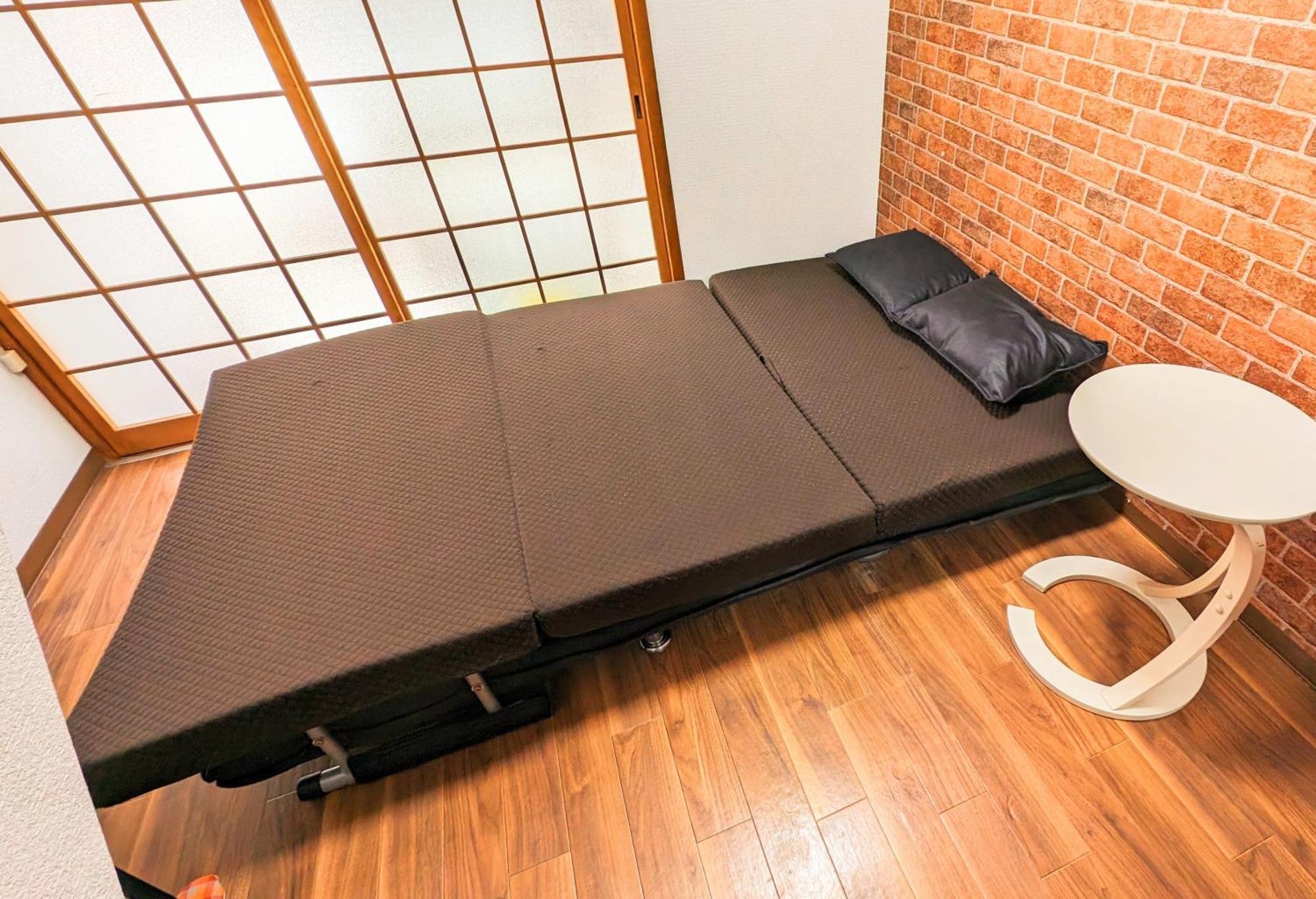 大阪中心地にステイ！無料駐車場付き物件！最大7名宿泊可能、1dk戸建を一棟貸切！無料wifi付き！ Appartamento